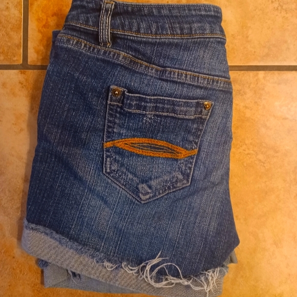 T Five Junior Blue Jean Shorts size 7 - Picture 3 of 5